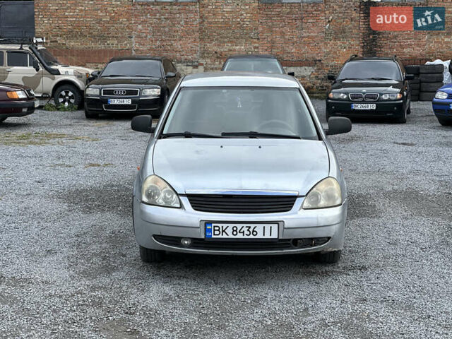 Сірий ВАЗ 2170 Priora, об'ємом двигуна 1.6 л та пробігом 250 тис. км за 1750 $, фото 1 на Automoto.ua
