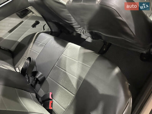 Сірий ВАЗ 2170 Priora, об'ємом двигуна 1.6 л та пробігом 159 тис. км за 2850 $, фото 14 на Automoto.ua