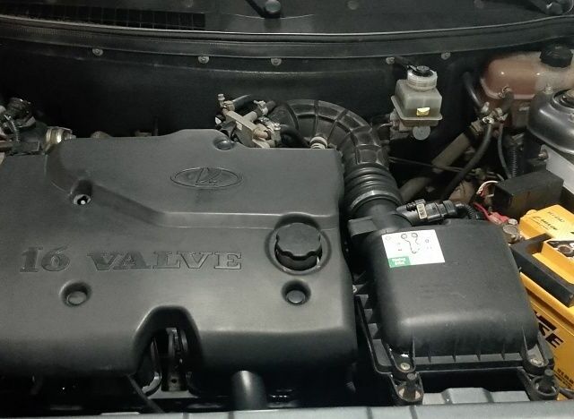 Серый ВАЗ 2170 Priora, объемом двигателя 1.6 л и пробегом 122 тыс. км за 2900 $, фото 2 на Automoto.ua