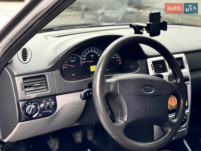 Серый ВАЗ 2170 Priora, объемом двигателя 1.6 л и пробегом 229 тыс. км за 1750 $, фото 31 на Automoto.ua