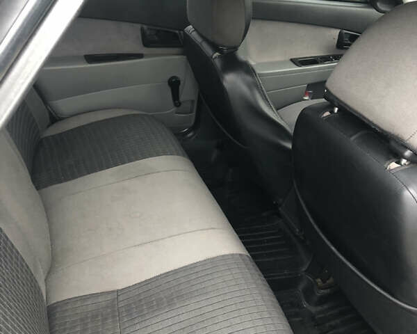 Сірий ВАЗ 2170 Priora, об'ємом двигуна 1.6 л та пробігом 146 тис. км за 2700 $, фото 2 на Automoto.ua