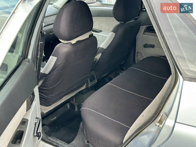 Сірий ВАЗ 2170 Priora, об'ємом двигуна 1.6 л та пробігом 250 тис. км за 1750 $, фото 7 на Automoto.ua