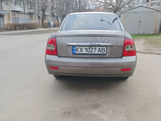 Сірий ВАЗ 2170 Priora, об'ємом двигуна 1.6 л та пробігом 331 тис. км за 2800 $, фото 2 на Automoto.ua