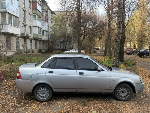 Серый ВАЗ 2170 Priora, объемом двигателя 1.6 л и пробегом 240 тыс. км за 2000 $, фото 5 на Automoto.ua
