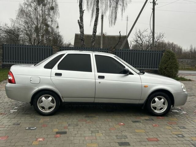 Серый ВАЗ 2170 Priora, объемом двигателя 1.6 л и пробегом 3 тыс. км за 1800 $, фото 2 на Automoto.ua