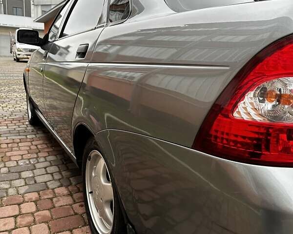 Серый ВАЗ 2170 Priora, объемом двигателя 1.6 л и пробегом 250 тыс. км за 2150 $, фото 11 на Automoto.ua