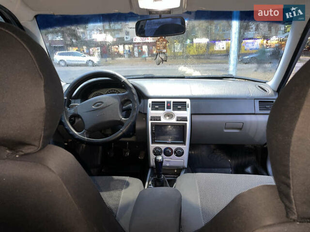Сірий ВАЗ 2170 Priora, об'ємом двигуна 1.6 л та пробігом 235 тис. км за 2400 $, фото 4 на Automoto.ua