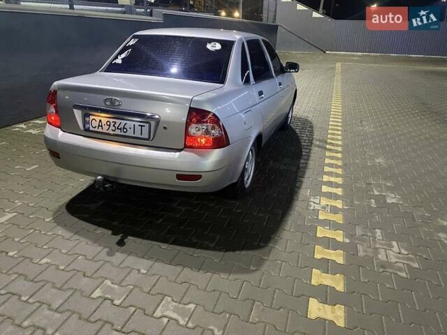 Серый ВАЗ 2170 Priora, объемом двигателя 1.6 л и пробегом 240 тыс. км за 2100 $, фото 2 на Automoto.ua