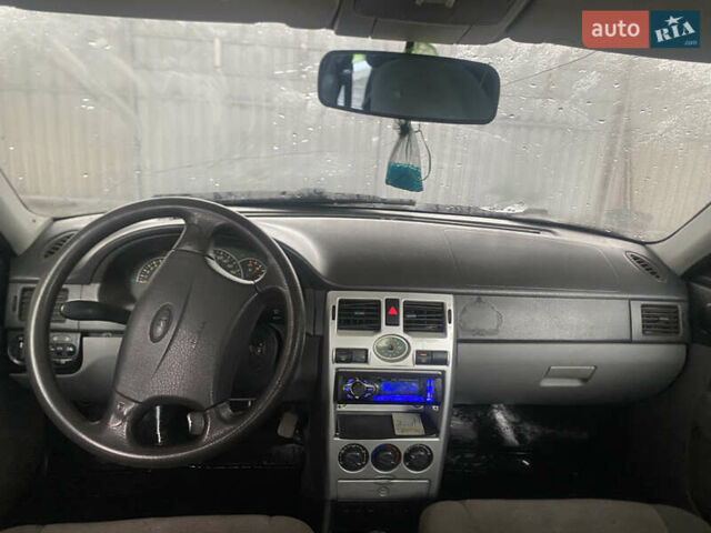 Сірий ВАЗ 2170 Priora, об'ємом двигуна 1.6 л та пробігом 200 тис. км за 2500 $, фото 6 на Automoto.ua