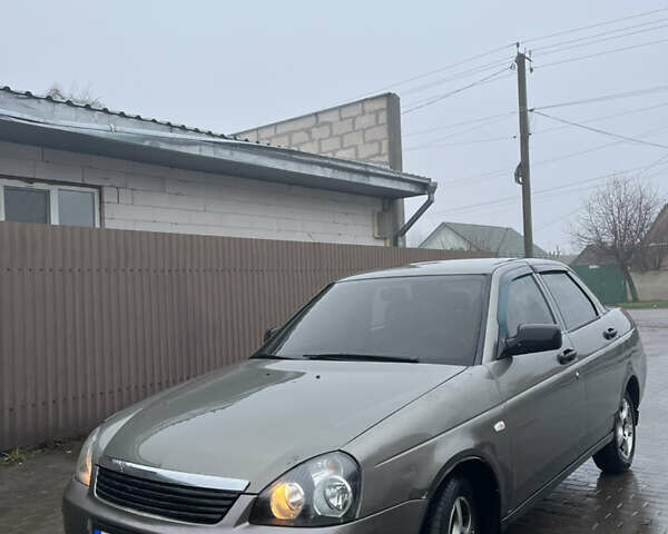 Сірий ВАЗ 2170 Priora, об'ємом двигуна 1.6 л та пробігом 270 тис. км за 2000 $, фото 2 на Automoto.ua