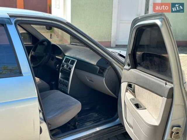 Сірий ВАЗ 2170 Priora, об'ємом двигуна 1.6 л та пробігом 190 тис. км за 2350 $, фото 9 на Automoto.ua