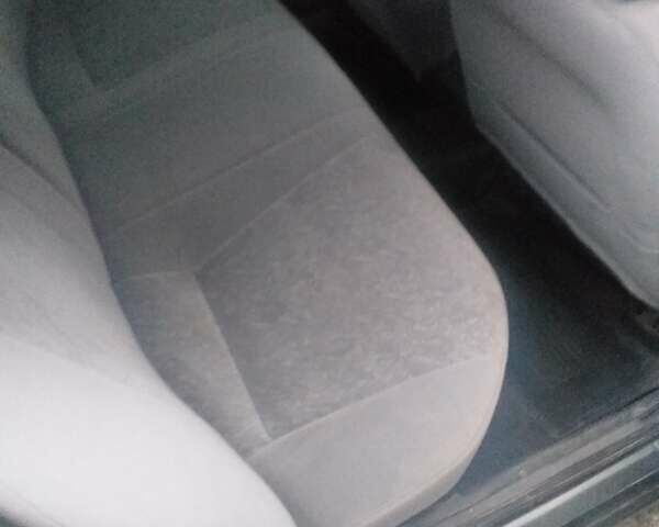 Серый ВАЗ 2170 Priora, объемом двигателя 1.6 л и пробегом 225 тыс. км за 2200 $, фото 3 на Automoto.ua