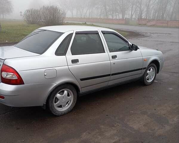 Серый ВАЗ 2170 Priora, объемом двигателя 1.6 л и пробегом 130 тыс. км за 2450 $, фото 6 на Automoto.ua