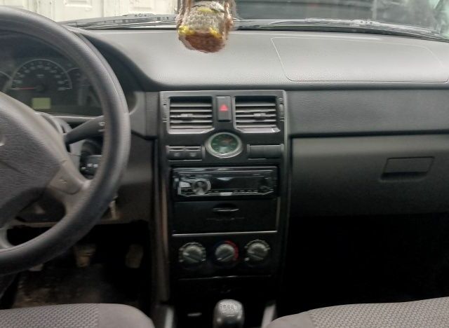 Серый ВАЗ 2170 Priora, объемом двигателя 1.6 л и пробегом 122 тыс. км за 2900 $, фото 6 на Automoto.ua