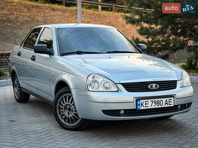 Сірий ВАЗ 2170 Priora, об'ємом двигуна 1.6 л та пробігом 239 тис. км за 3100 $, фото 1 на Automoto.ua