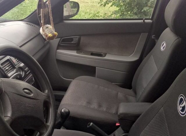 Серый ВАЗ 2170 Priora, объемом двигателя 1.6 л и пробегом 122 тыс. км за 2900 $, фото 8 на Automoto.ua