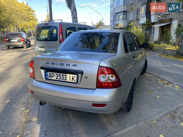 Серый ВАЗ 2170 Priora, объемом двигателя 1.6 л и пробегом 365 тыс. км за 2650 $, фото 4 на Automoto.ua