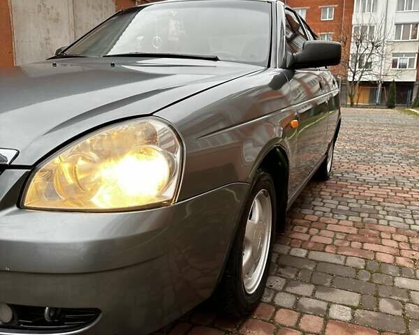 Серый ВАЗ 2170 Priora, объемом двигателя 1.6 л и пробегом 250 тыс. км за 2150 $, фото 8 на Automoto.ua