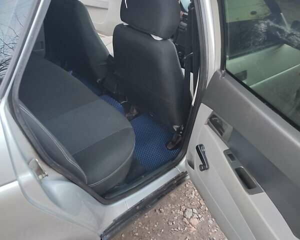 Серый ВАЗ 2170 Priora, объемом двигателя 1.6 л и пробегом 196 тыс. км за 2500 $, фото 10 на Automoto.ua