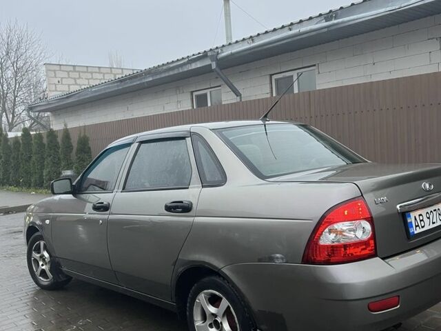 Сірий ВАЗ 2170 Priora, об'ємом двигуна 1.6 л та пробігом 270 тис. км за 2100 $, фото 3 на Automoto.ua