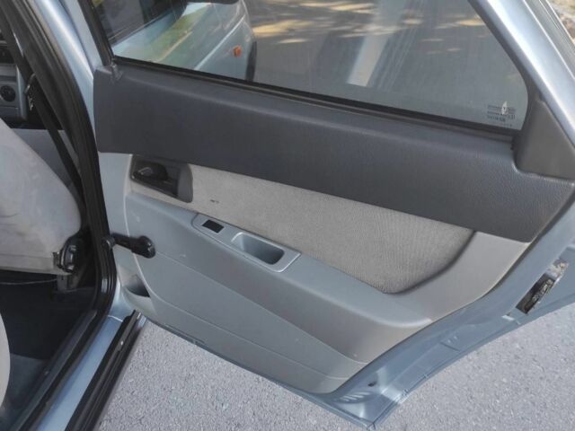 Сірий ВАЗ 2170 Priora, об'ємом двигуна 1.6 л та пробігом 145 тис. км за 2503 $, фото 8 на Automoto.ua