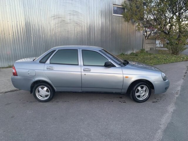 Серый ВАЗ 2170 Priora, объемом двигателя 1.6 л и пробегом 220 тыс. км за 2000 $, фото 3 на Automoto.ua