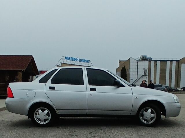 Серый ВАЗ 2170 Priora, объемом двигателя 1.6 л и пробегом 164 тыс. км за 2900 $, фото 1 на Automoto.ua