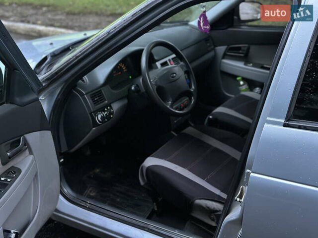 Сірий ВАЗ 2170 Priora, об'ємом двигуна 1.6 л та пробігом 250 тис. км за 1450 $, фото 6 на Automoto.ua