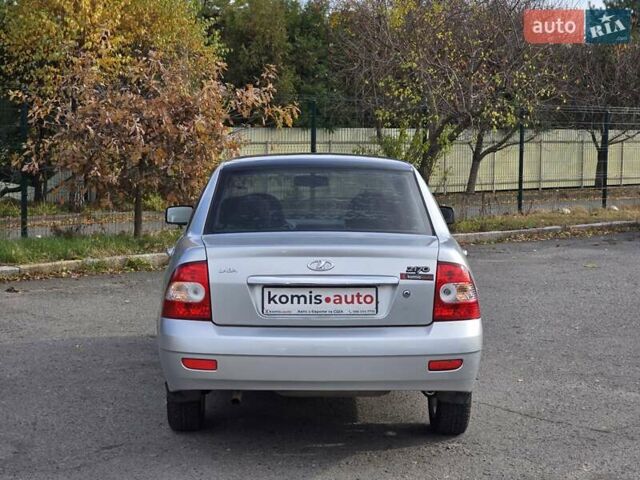 Сірий ВАЗ 2170 Priora, об'ємом двигуна 1.6 л та пробігом 125 тис. км за 1799 $, фото 6 на Automoto.ua