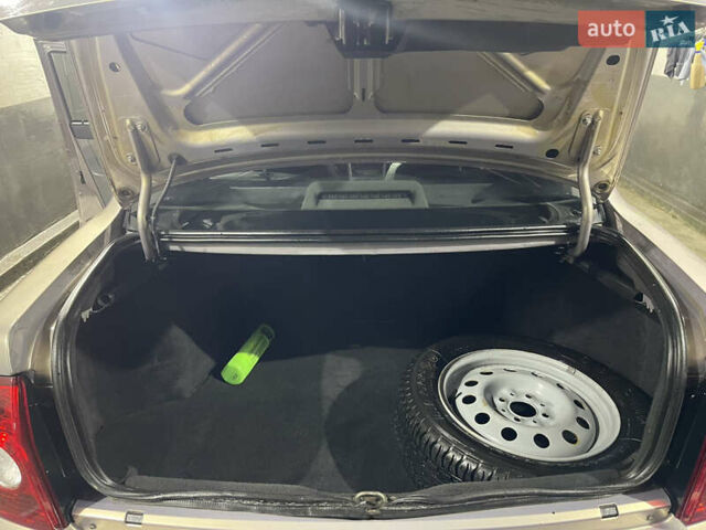 Сірий ВАЗ 2170 Priora, об'ємом двигуна 1.6 л та пробігом 159 тис. км за 2850 $, фото 17 на Automoto.ua