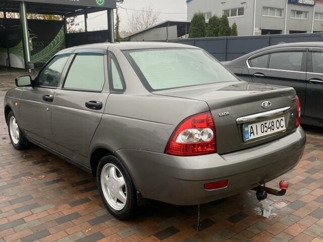 Серый ВАЗ 2170 Priora, объемом двигателя 1.6 л и пробегом 180 тыс. км за 2100 $, фото 3 на Automoto.ua