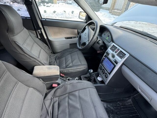 Серый ВАЗ 2170 Priora, объемом двигателя 1.6 л и пробегом 193 тыс. км за 1850 $, фото 9 на Automoto.ua