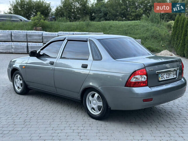 Серый ВАЗ 2170 Priora, объемом двигателя 1.6 л и пробегом 147 тыс. км за 2250 $, фото 3 на Automoto.ua