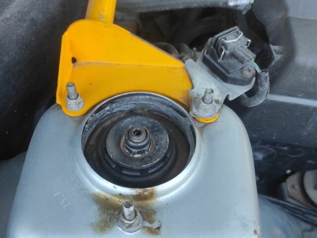 Сірий ВАЗ 2170 Priora, об'ємом двигуна 1.6 л та пробігом 145 тис. км за 2503 $, фото 14 на Automoto.ua