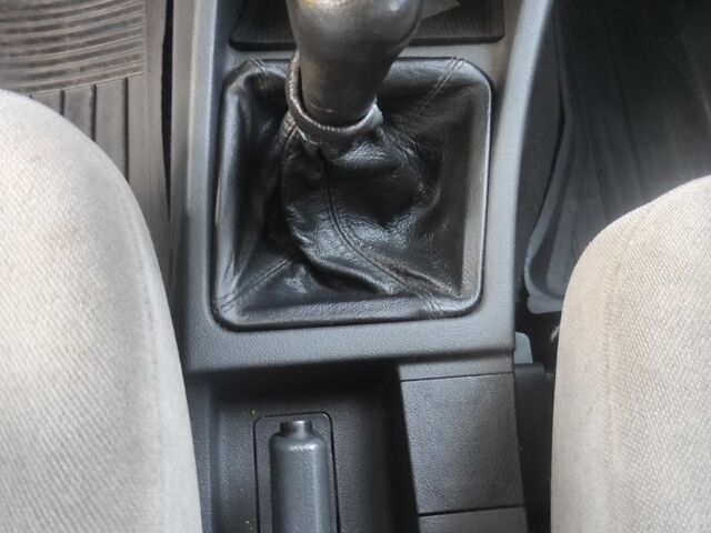 Сірий ВАЗ 2170 Priora, об'ємом двигуна 1.6 л та пробігом 145 тис. км за 2503 $, фото 9 на Automoto.ua