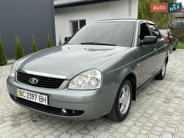 Сірий ВАЗ 2170 Priora, об'ємом двигуна 1.6 л та пробігом 149 тис. км за 2300 $, фото 1 на Automoto.ua