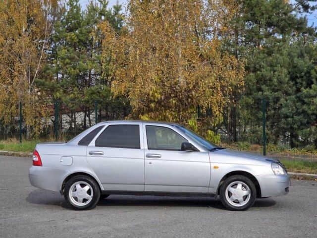 Серый ВАЗ 2170 Priora, объемом двигателя 1.6 л и пробегом 125 тыс. км за 1799 $, фото 2 на Automoto.ua