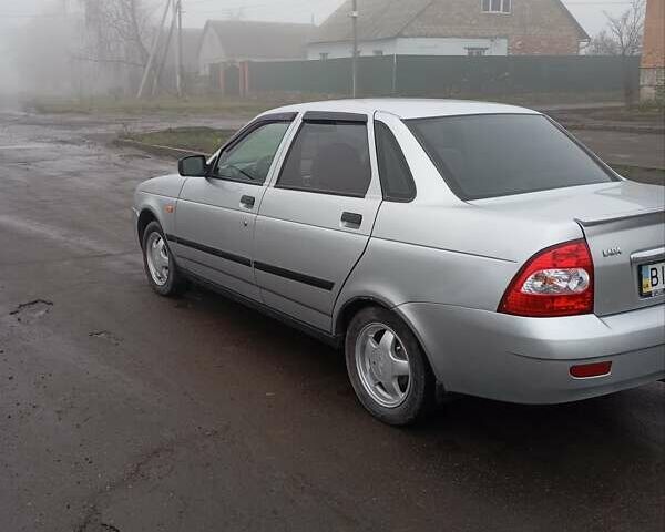 Серый ВАЗ 2170 Priora, объемом двигателя 1.6 л и пробегом 130 тыс. км за 2450 $, фото 3 на Automoto.ua