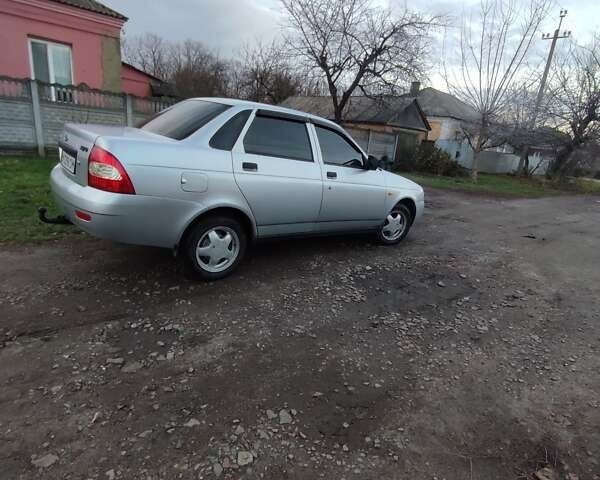 Серый ВАЗ 2170 Priora, объемом двигателя 1.6 л и пробегом 196 тыс. км за 2500 $, фото 1 на Automoto.ua