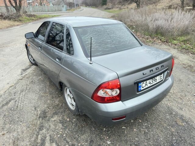 Серый ВАЗ 2170 Priora, объемом двигателя 1.6 л и пробегом 200 тыс. км за 2500 $, фото 3 на Automoto.ua