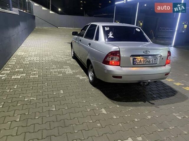 Серый ВАЗ 2170 Priora, объемом двигателя 1.6 л и пробегом 240 тыс. км за 2100 $, фото 3 на Automoto.ua