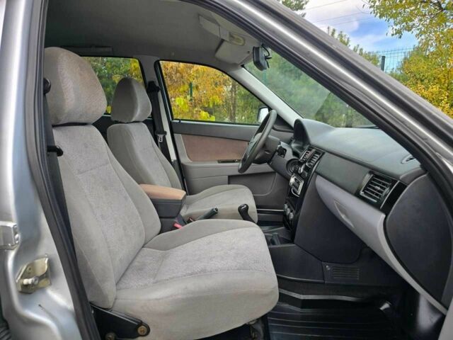 Серый ВАЗ 2170 Priora, объемом двигателя 1.6 л и пробегом 125 тыс. км за 1799 $, фото 19 на Automoto.ua