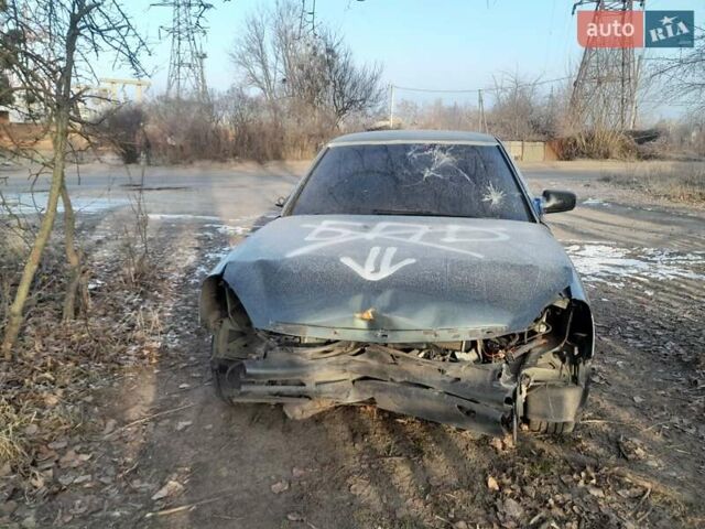 Серый ВАЗ 2170 Priora, объемом двигателя 1.6 л и пробегом 200 тыс. км за 2000 $, фото 3 на Automoto.ua
