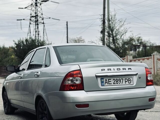 Серый ВАЗ 2170 Priora, объемом двигателя 1.6 л и пробегом 230 тыс. км за 2550 $, фото 3 на Automoto.ua