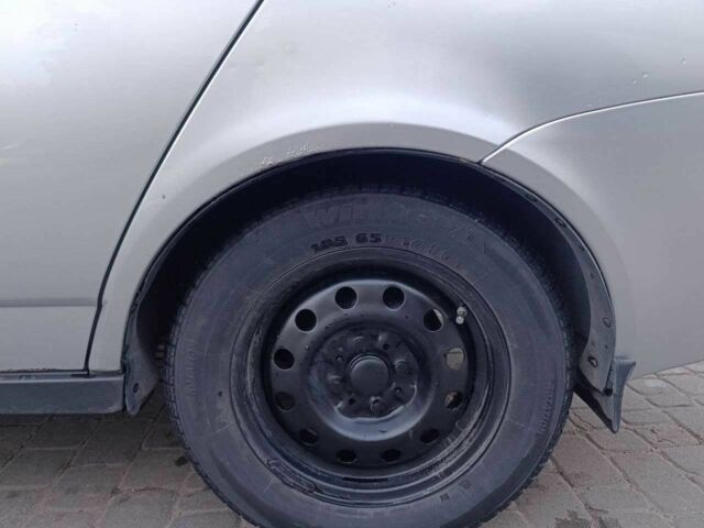 ВАЗ 2170 Priora 2008 у Синельниковом на Automoto.ua Сірий ВАЗ 2170 Priora, об'ємом двигуна 1.6 л та пробігом 215 тис. км за 2400 $, фото 9 на Automoto.ua