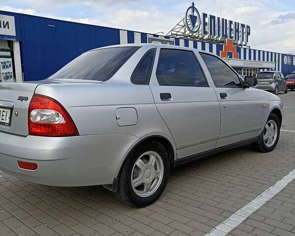 Серый ВАЗ 2170 Priora, объемом двигателя 1.6 л и пробегом 182 тыс. км за 2300 $, фото 4 на Automoto.ua