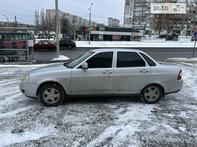 Сірий ВАЗ 2170 Priora, об'ємом двигуна 0 л та пробігом 180 тис. км за 3000 $, фото 1 на Automoto.ua