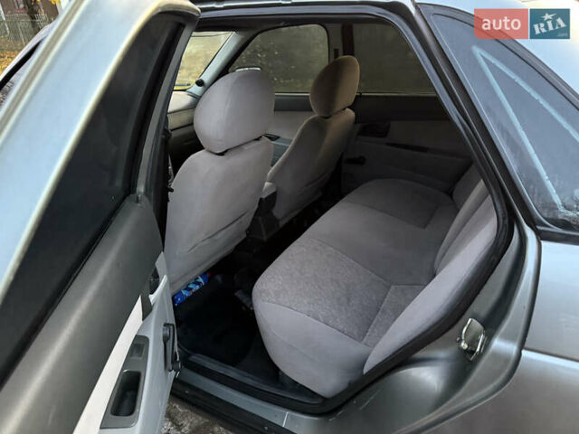 Сірий ВАЗ 2170 Priora, об'ємом двигуна 1.6 л та пробігом 172 тис. км за 2650 $, фото 9 на Automoto.ua