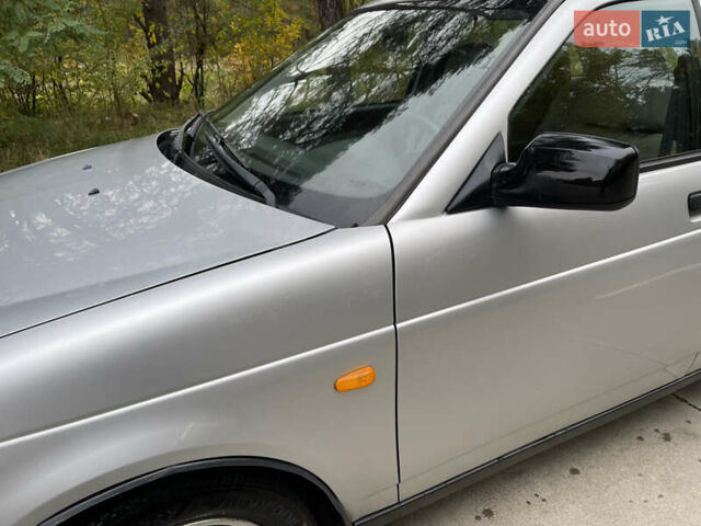 Серый ВАЗ 2170 Priora, объемом двигателя 1.6 л и пробегом 46 тыс. км за 3399 $, фото 40 на Automoto.ua