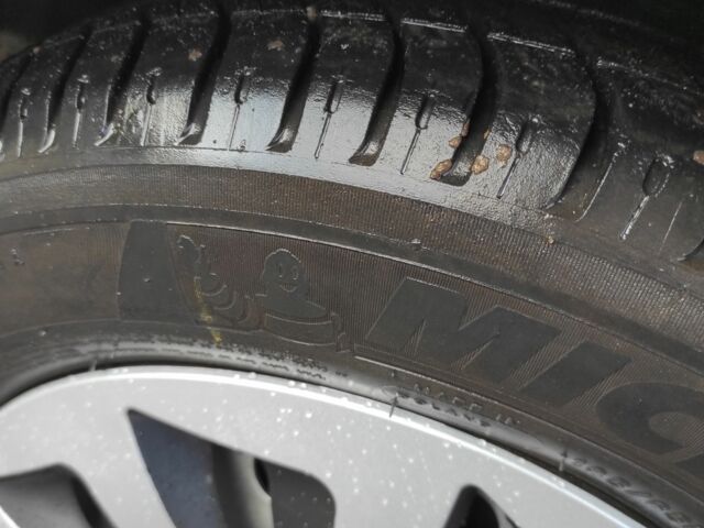 Серый ВАЗ 2170 Priora, объемом двигателя 1.6 л и пробегом 160 тыс. км за 2500 $, фото 6 на Automoto.ua